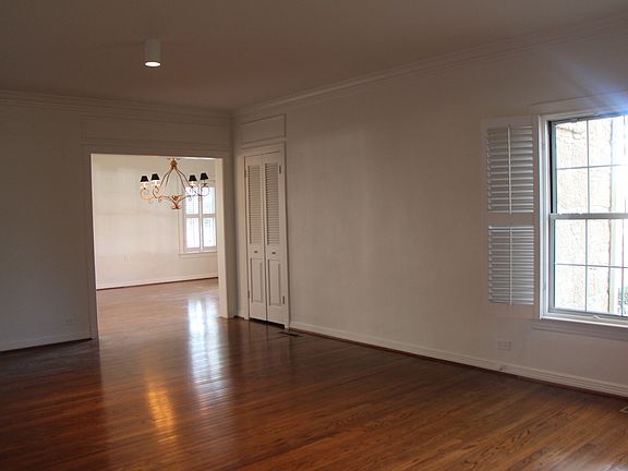 3rd image of 4433 Westway Ave