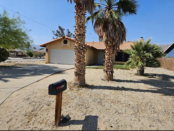 3rd image of 65896 Desert View Ave