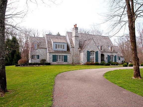 2nd image of 8255 Woodland Creek Dr W