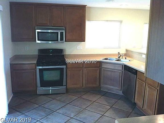 4th image of 571 Lapford St #0