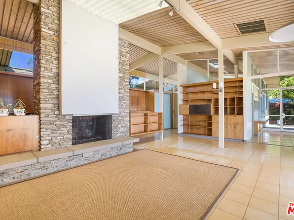 2262 Stradella Rd, Los Angeles, CA 90077