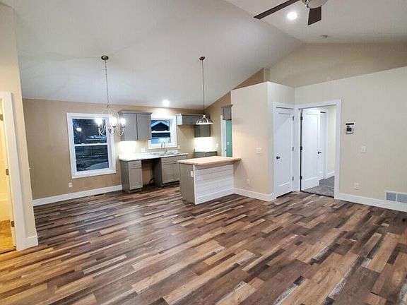 2nd image of 223 Winter St