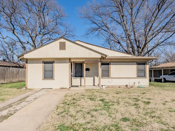 1532 Hamsted St, Fort Worth, TX 76115