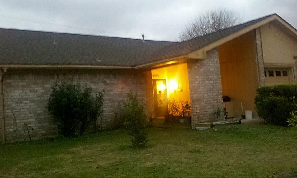 1st image of 6906 Escondido Dr
