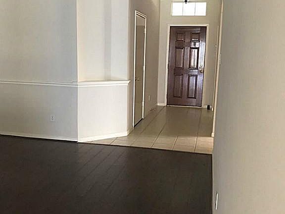 4th image of 4919 Harbor Glen Ln