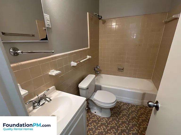 3503 W Deerwood Ave — Photo 11