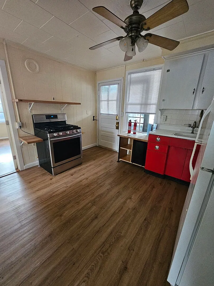186 Pine St — Photo 4