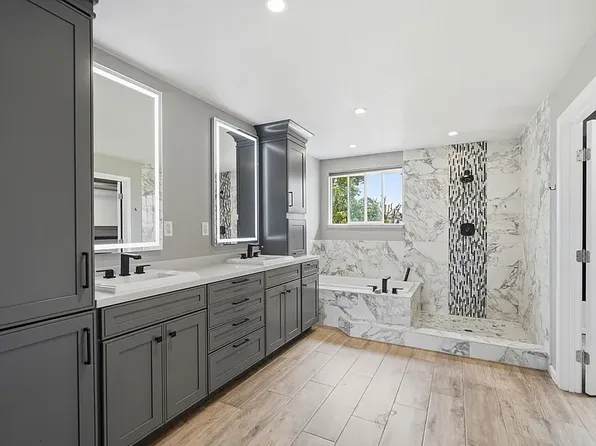 1731 Walnut Creek Dr, Santa Rosa, CA 95403