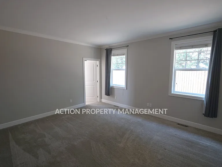 103 E Cobblestone Ln — Photo 29