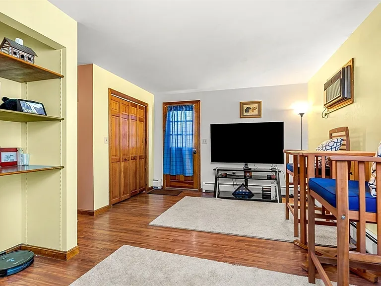 22 Woodland St #2 — Photo 12