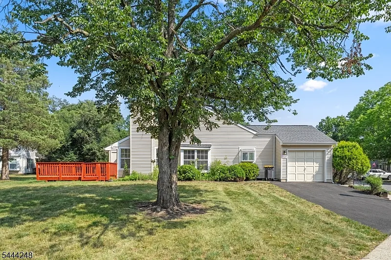123 Harrow Dr