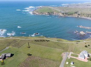 19350 Del Mar Dr, Fort Bragg, CA 95437