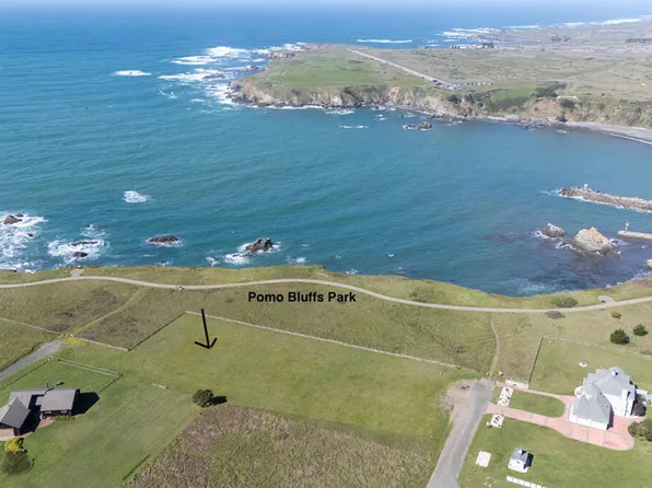 19350 Del Mar Dr, Fort Bragg, CA 95437