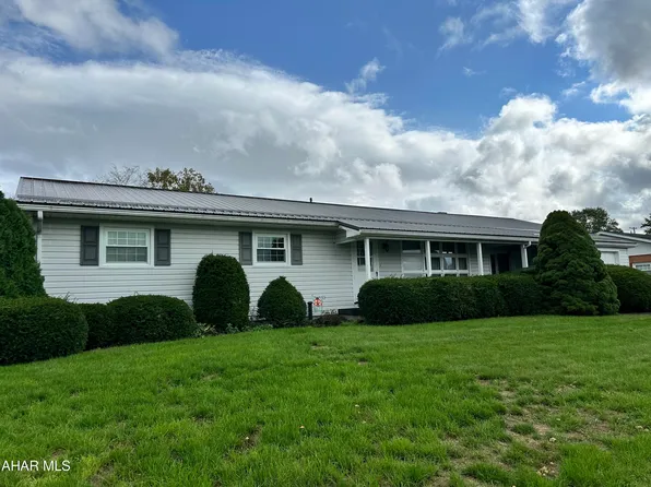 401 Maple St, Martinsburg, PA 16662