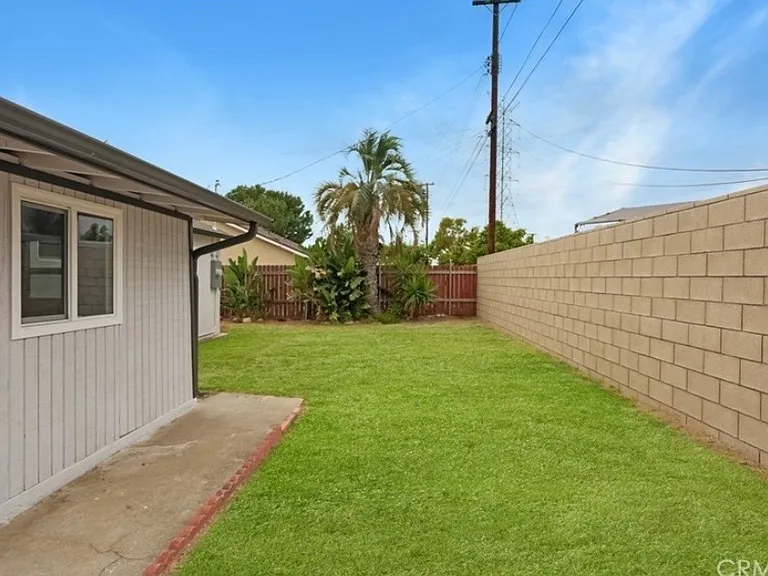 13845 Nubia St — Photo 17