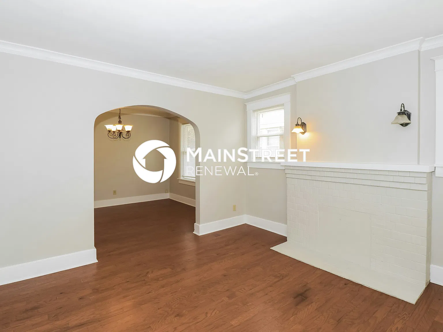 898 N Evergreen St — Photo 4