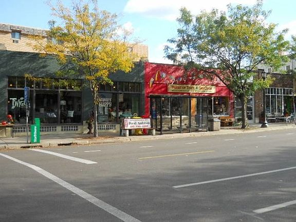 Linden Hills Shopping