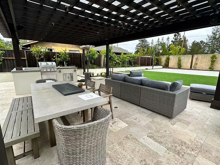 1005 Border Rd — Photo 14