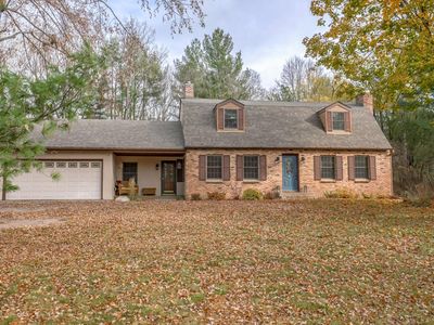 907 Willow Ridge Rd, Hudson, WI, 54016