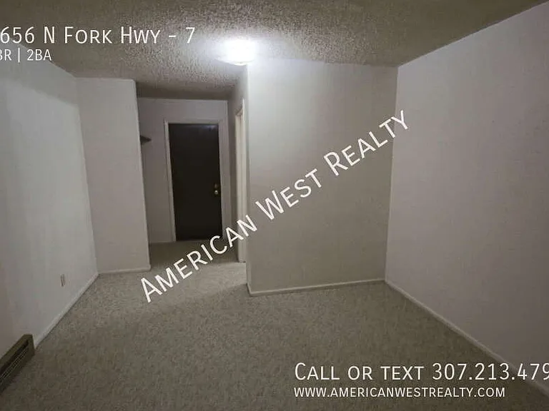 3656 N Fork Hwy #7 — Photo 4
