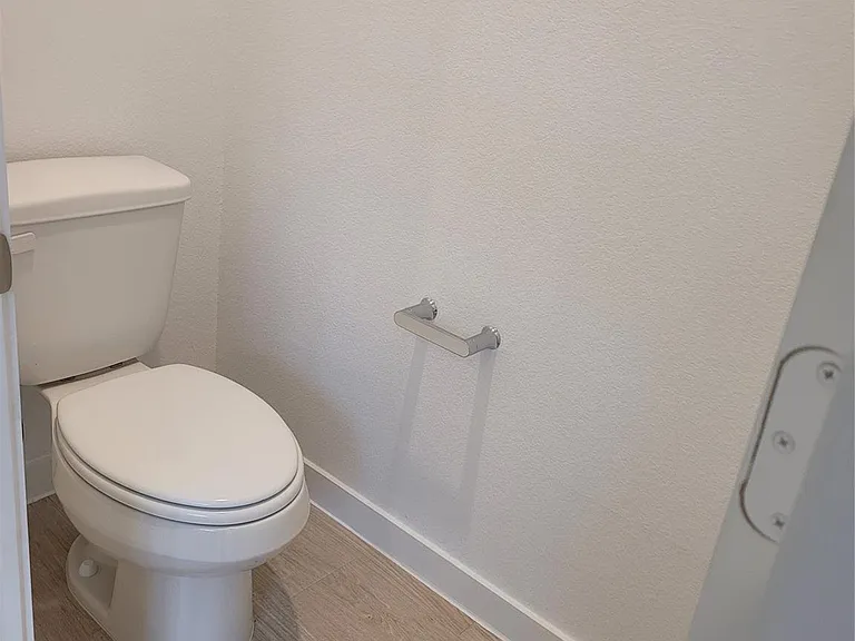 4947 Oakwood Dr — Photo 17