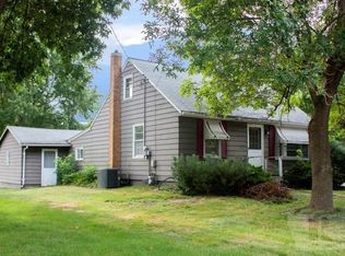 620 7th St SW, Hampton, IA 50441