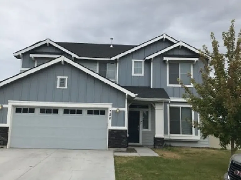 788 Pronghorn Dr — Photo 1