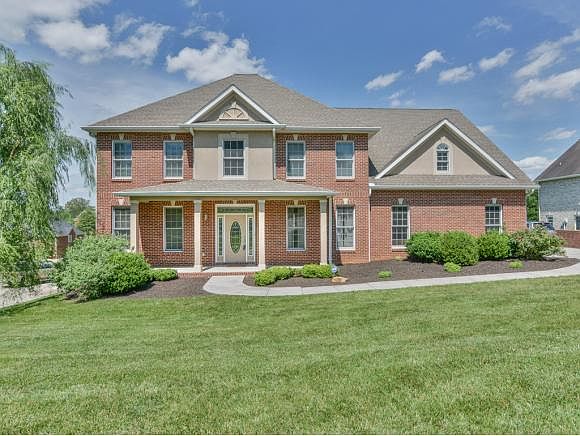 1st image of 1009 Willows Trace Dr