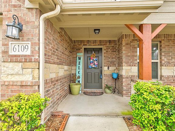 5th image of 6109 Lochshire Dr