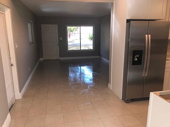 Living room/Kitchen