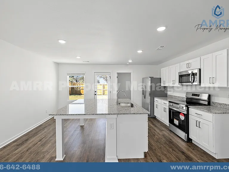 760 Short Leaf Ln — Photo 14