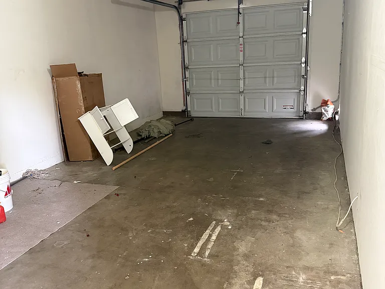 2436 S Whitney Blvd — Photo 3