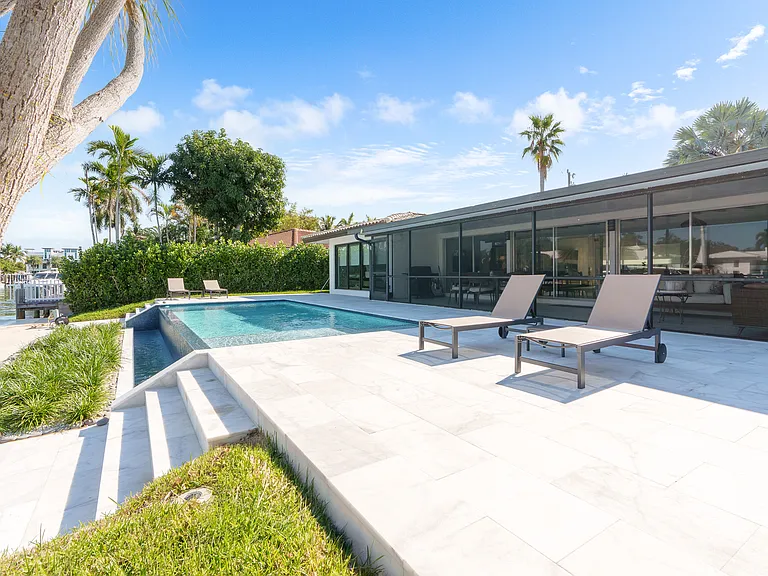 273 Tropic Dr — Photo 25