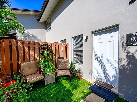 4th image of 180 Cypress WAY E #B107