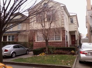 928 E 10th St, Brooklyn, NY 11230
