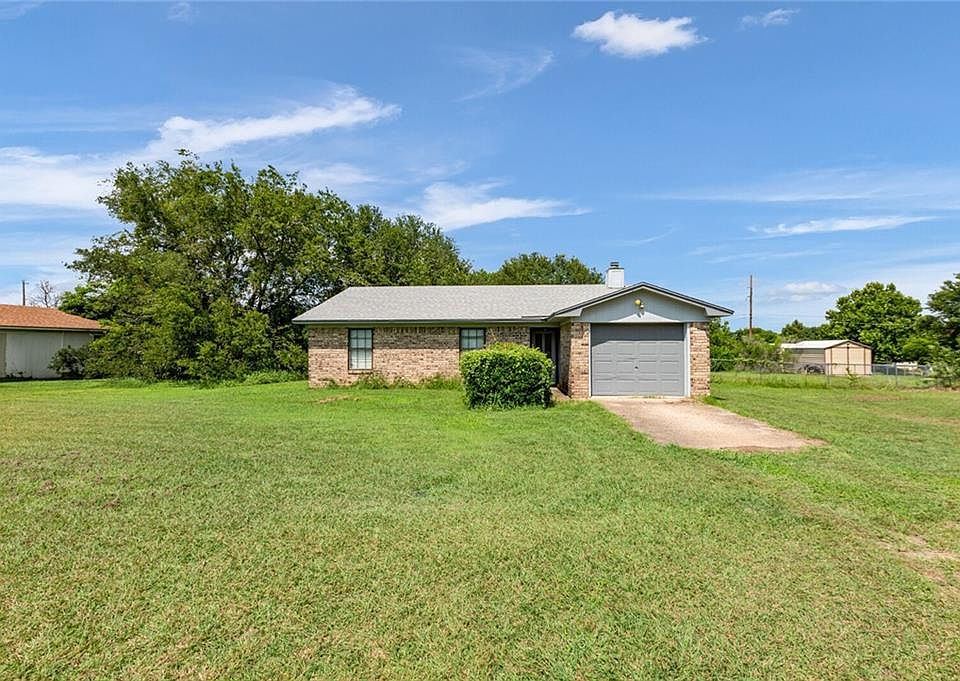 1st image of 159 Claire Newell Ln