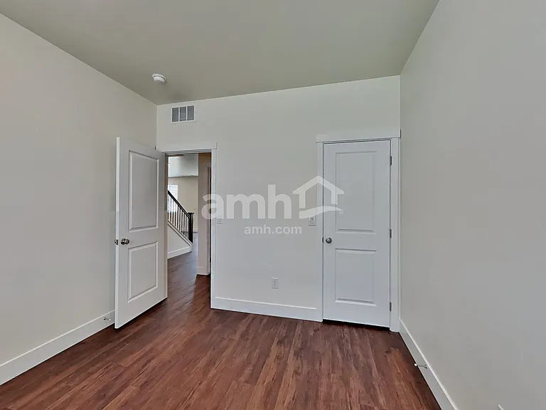 1320 N Alderleaf Ave — Photo 14