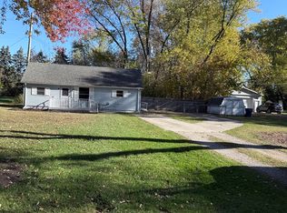 33641 Schneider Rd, Chesterfield, MI 48047