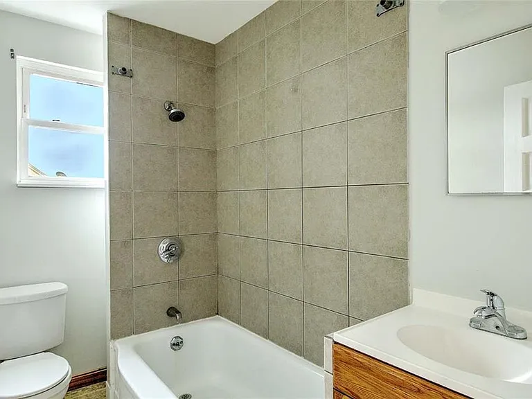 137 Hunts Ave — Photo 13