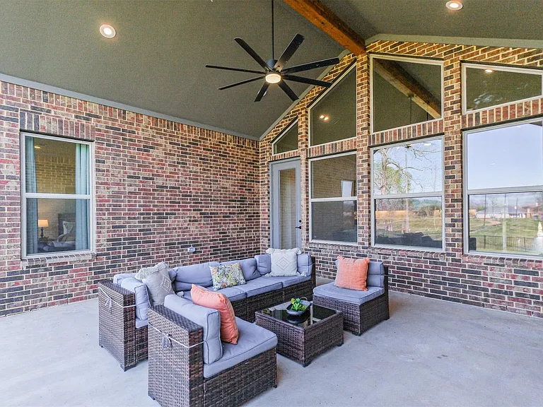 4127 Wooded Isle Way — Photo 38