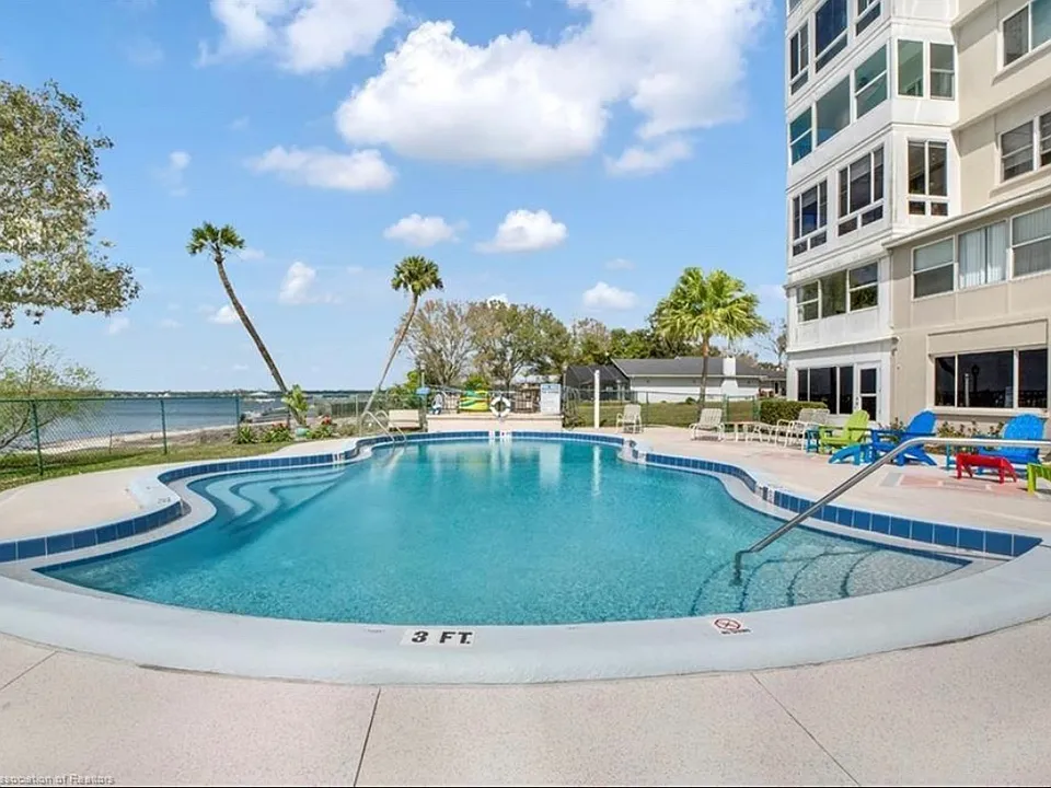 2131 Lakeview Dr #606