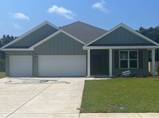 689 Calibre St, Fairhope, AL 36532