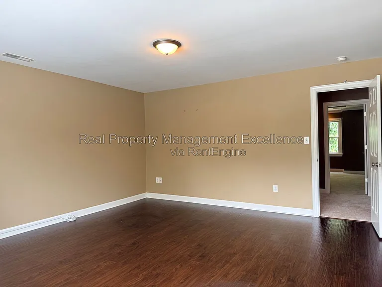 616 Lake Artesia Ln — Photo 41