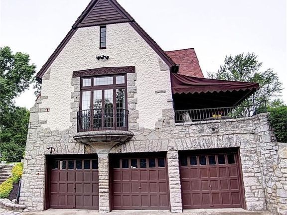 2nd image of 3548 Springdale Dr