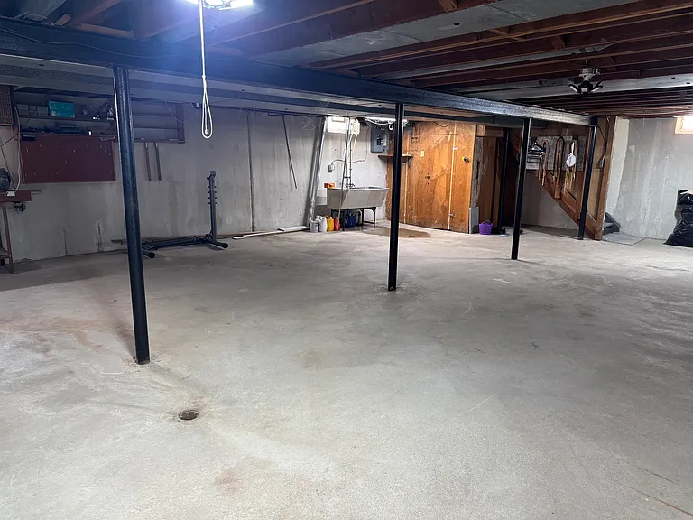 27223 Clairview Dr — Photo 22