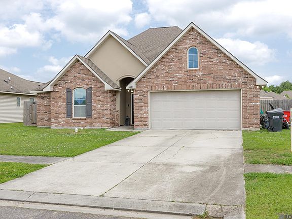 2nd image of 15679 Heartstone Dr