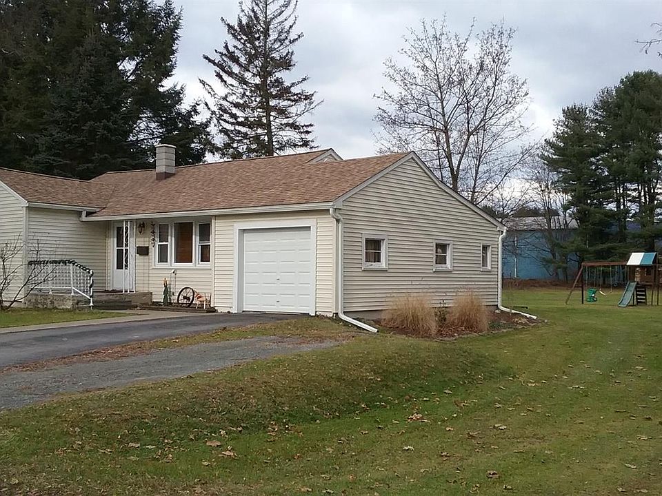 1st image of 52 Berger St