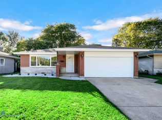 15634 Prince Dr, South Holland, IL