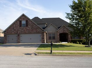 8255 La Scala Ave, Springdale, AR 72762