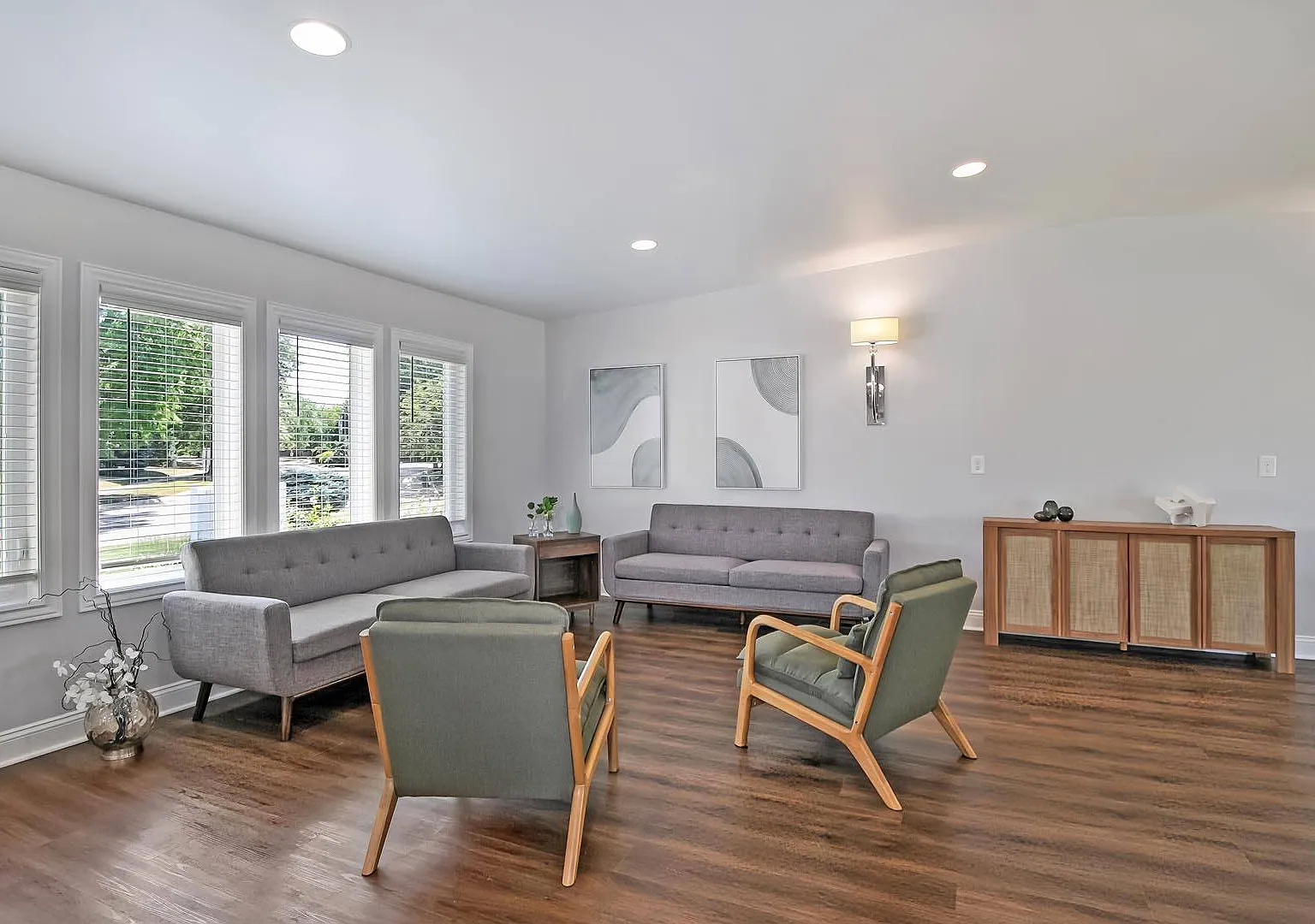 Coolidge Place Townhomes — Photo 2